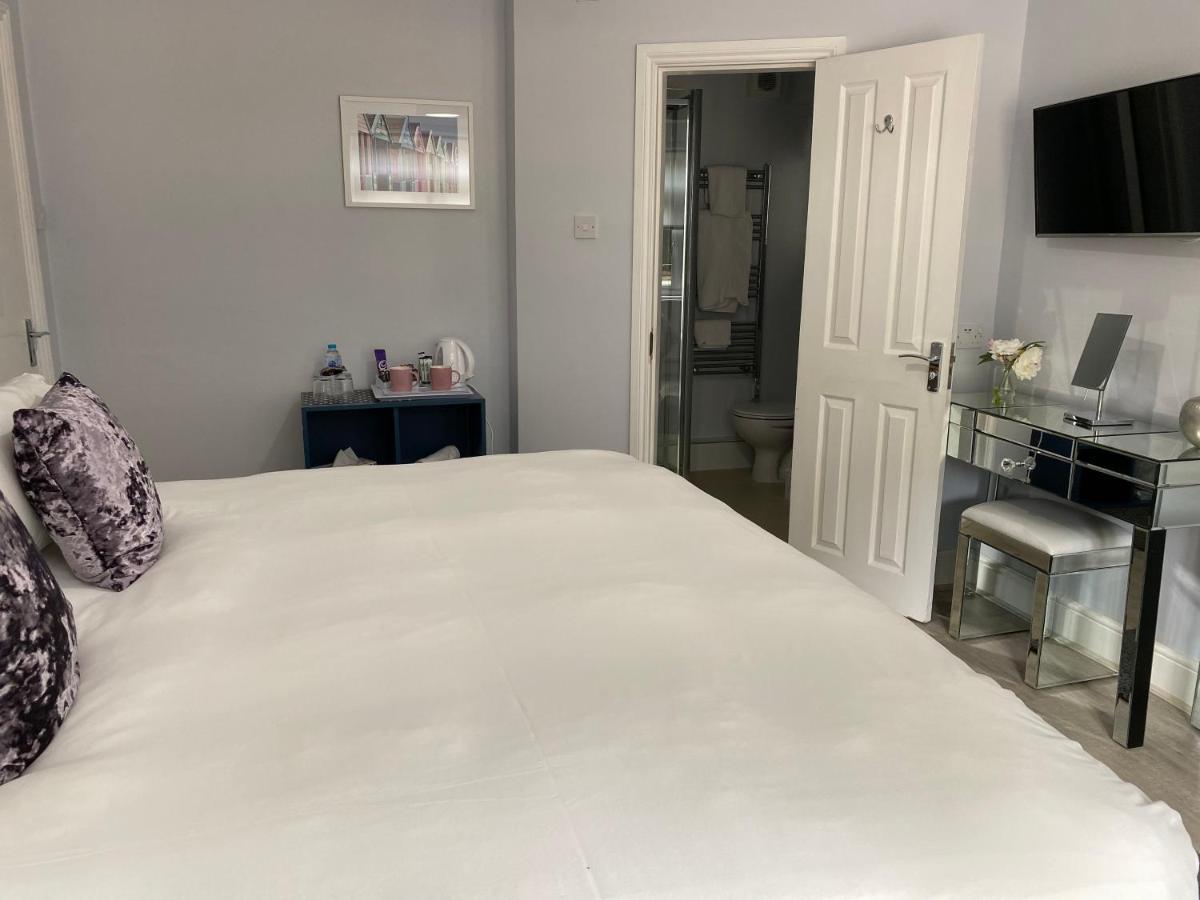 באנבורי Prospect Guest House מראה חיצוני תמונה