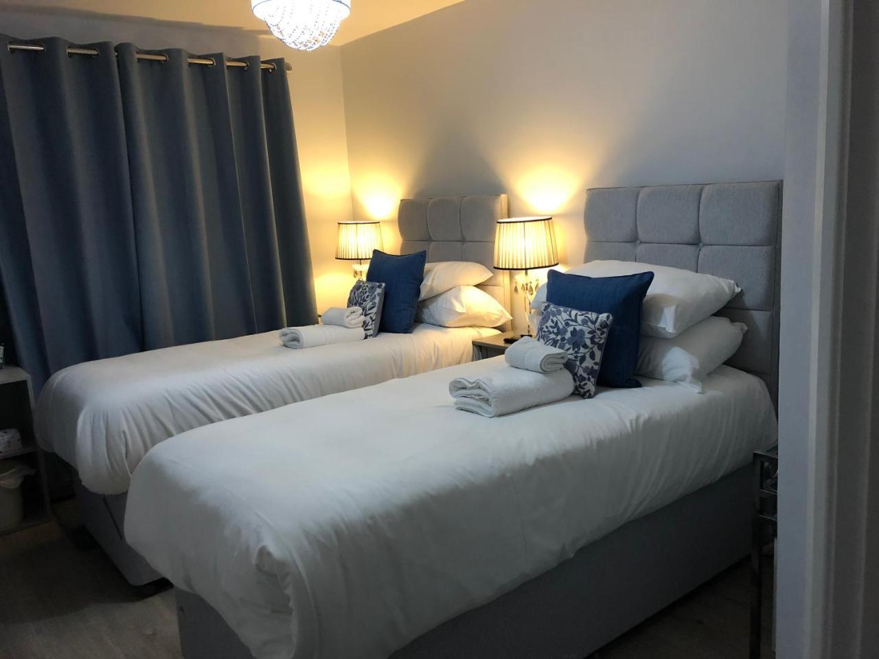 באנבורי Prospect Guest House מראה חיצוני תמונה