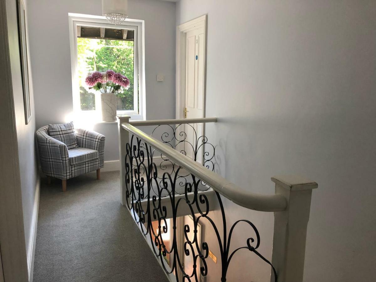 באנבורי Prospect Guest House מראה חיצוני תמונה