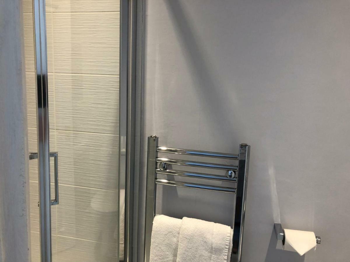 באנבורי Prospect Guest House מראה חיצוני תמונה